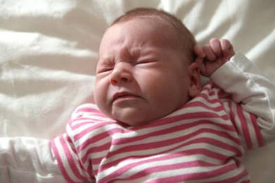 Kako liječiti nos tekućine u novorođenčadi?