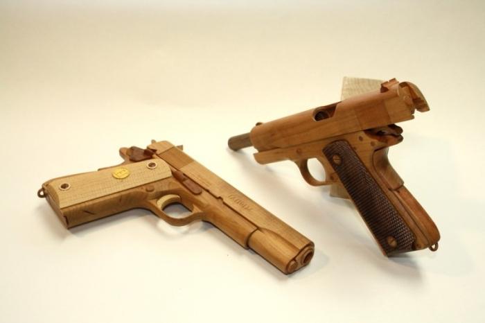 Kako napraviti pištolj iz drva? Stvorite izvrstan dar za svoju djecu