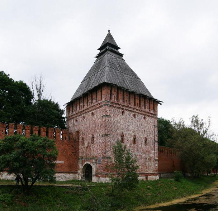 Tvrđavi zid Smolensk: povijest povijesnog spomenika