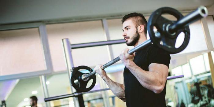 Učinkovite vježbe na bicepsu u teretani